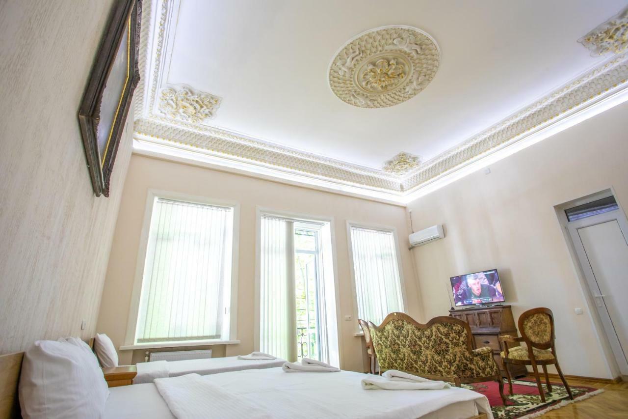 Hotel Veneto Kutaisi Luaran gambar