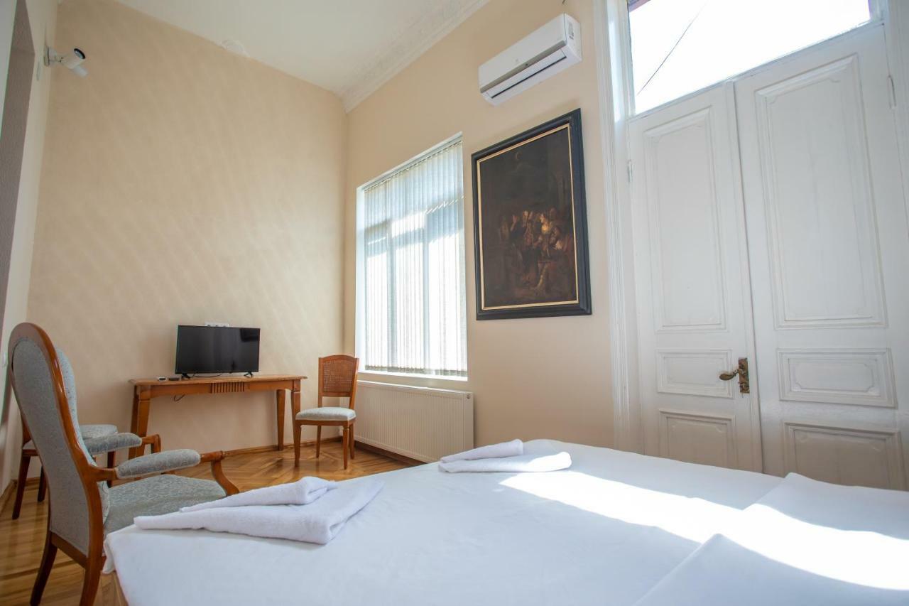Hotel Veneto Kutaisi Luaran gambar
