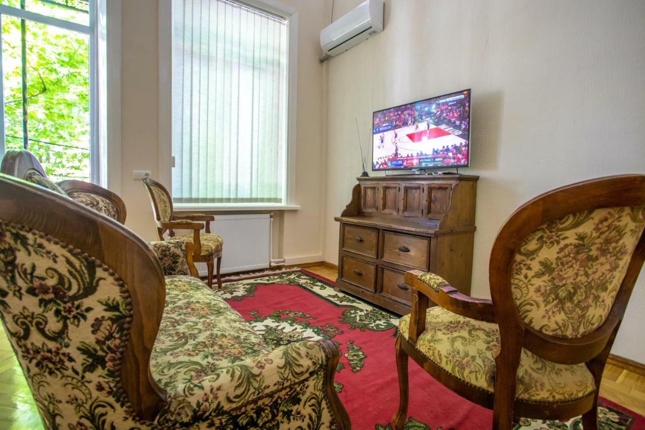 Hotel Veneto Kutaisi Luaran gambar